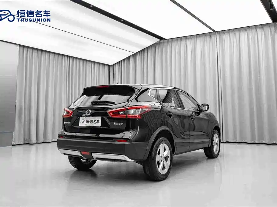 Nissan Qashqai — фото 5
