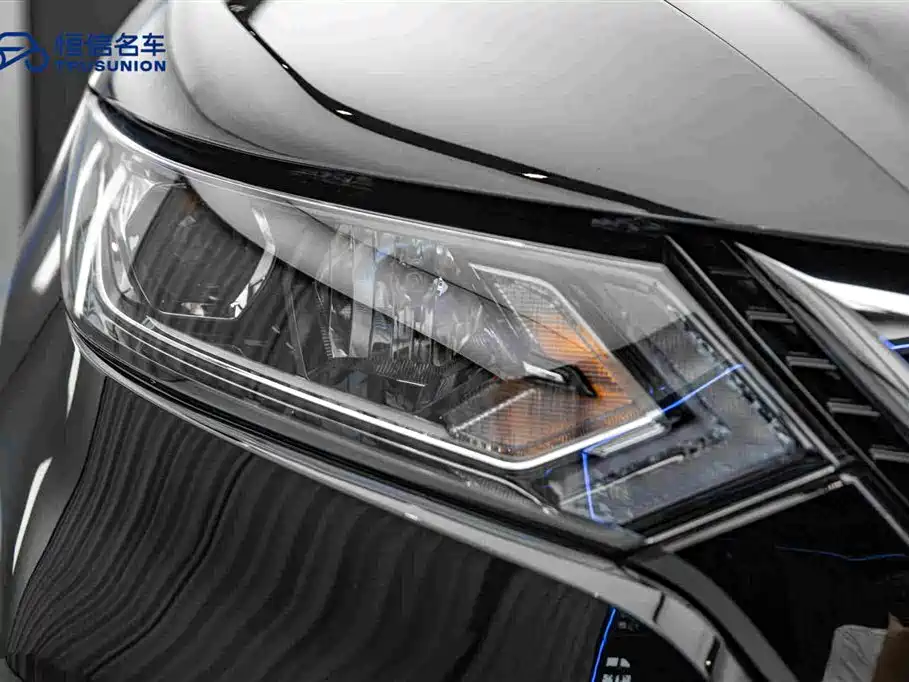 Nissan Qashqai — фото 10