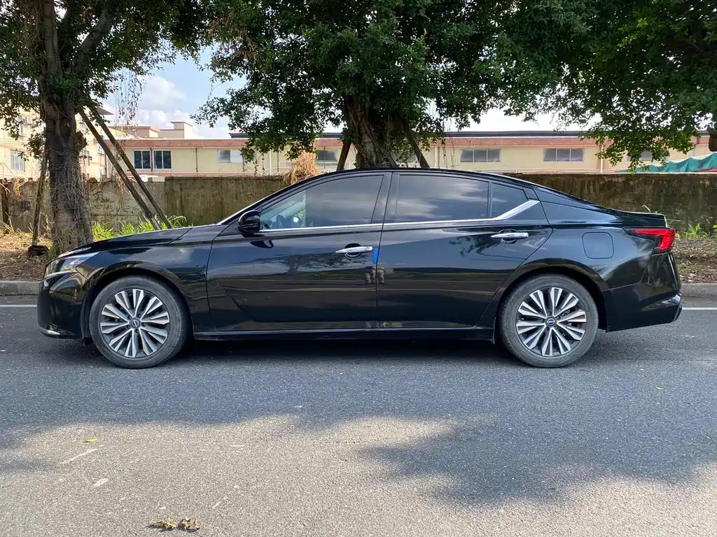 Nissan Teana — фото 7
