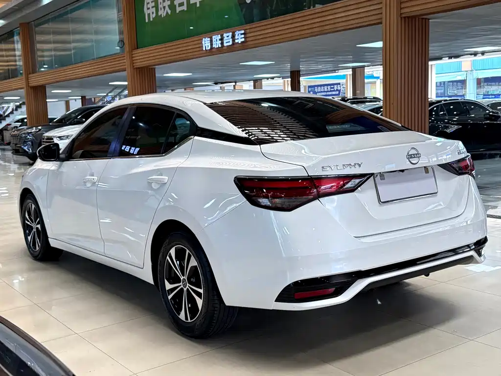 Nissan Sylphy — фото 4