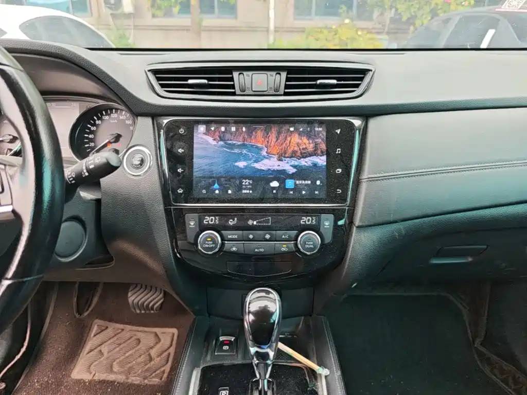 Nissan X-Trail — фото 13