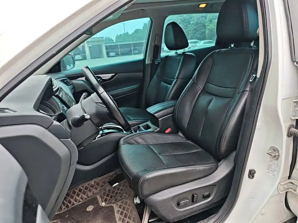 Nissan X-Trail — фото 15