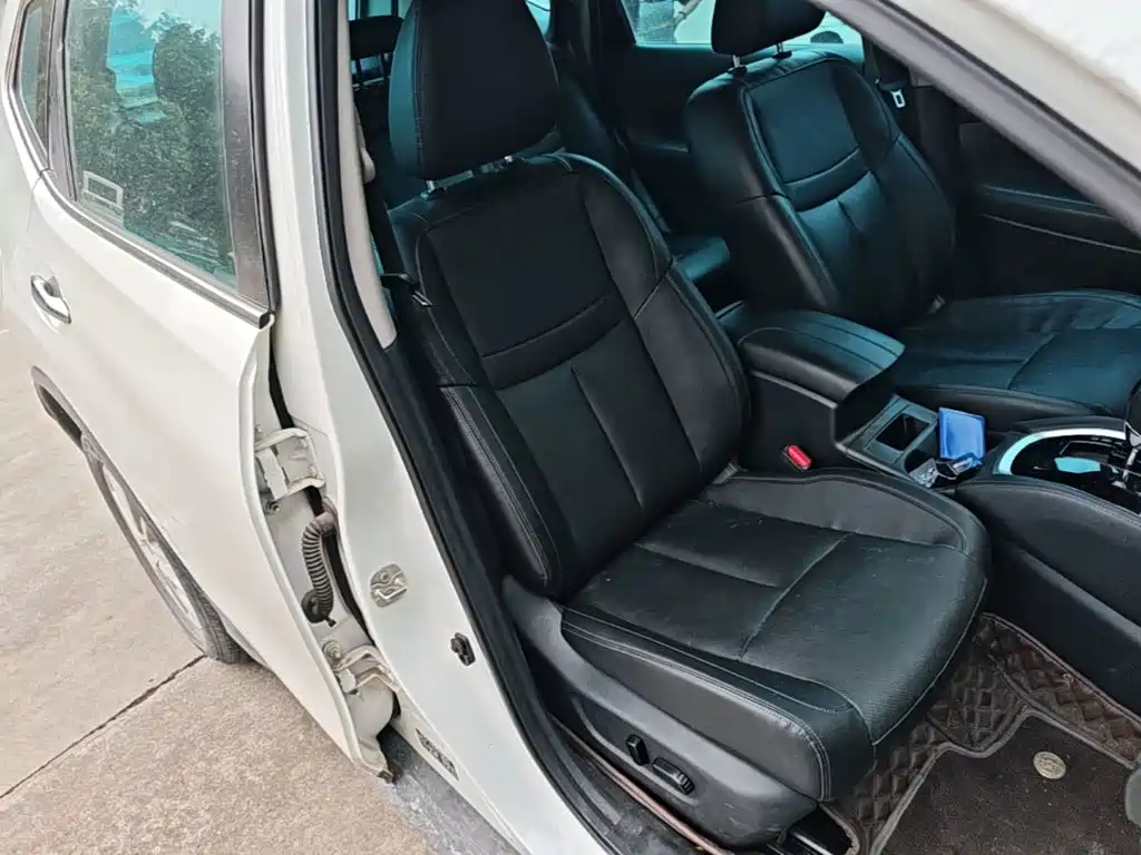 Nissan X-Trail — фото 25
