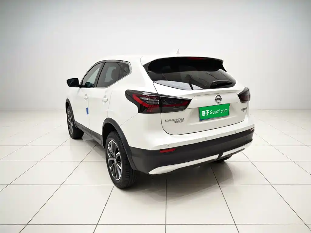 Nissan Qashqai — фото 4