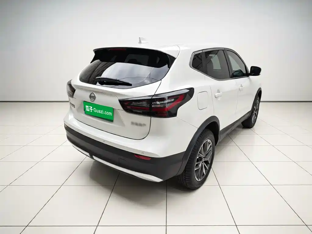 Nissan Qashqai — фото 6