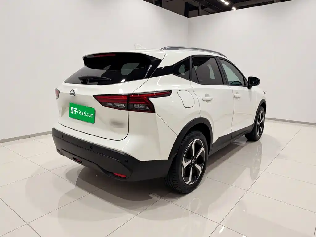 Nissan Qashqai — фото 6