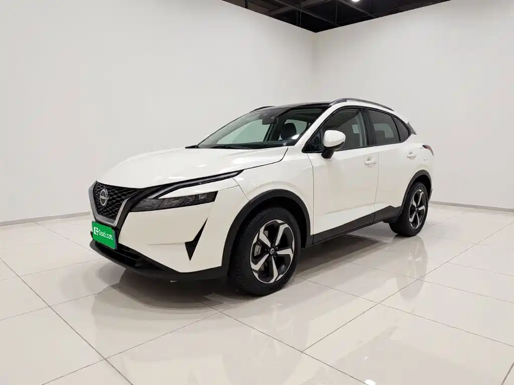 Nissan Qashqai — фото 1