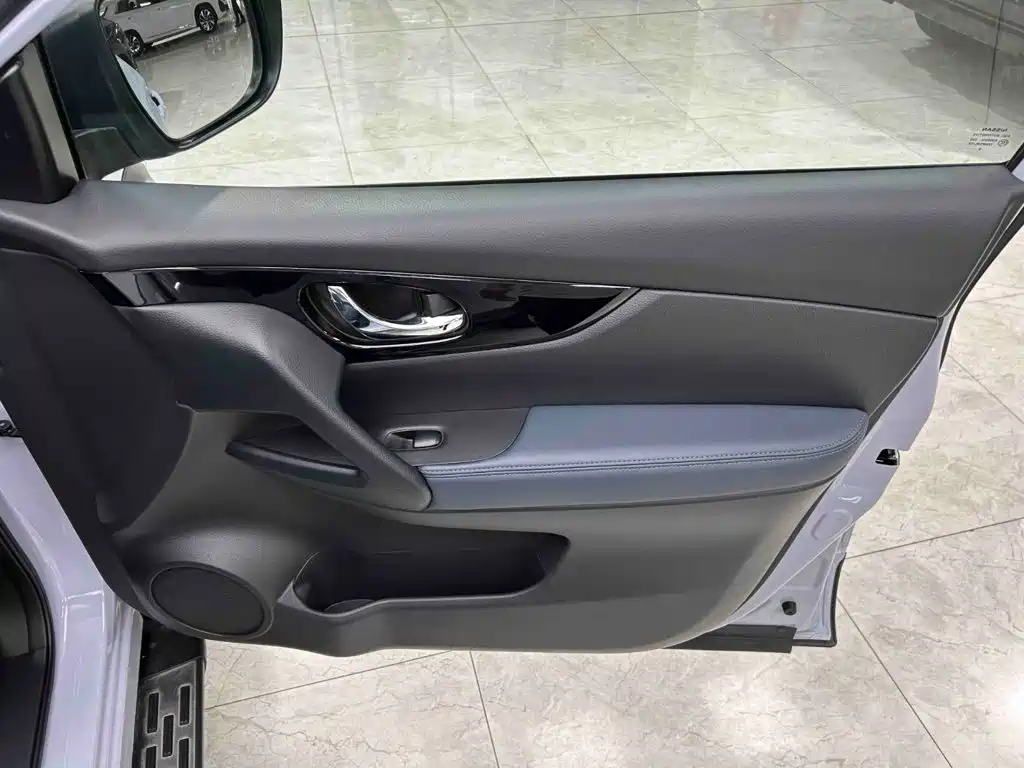 Nissan Qashqai — фото 18
