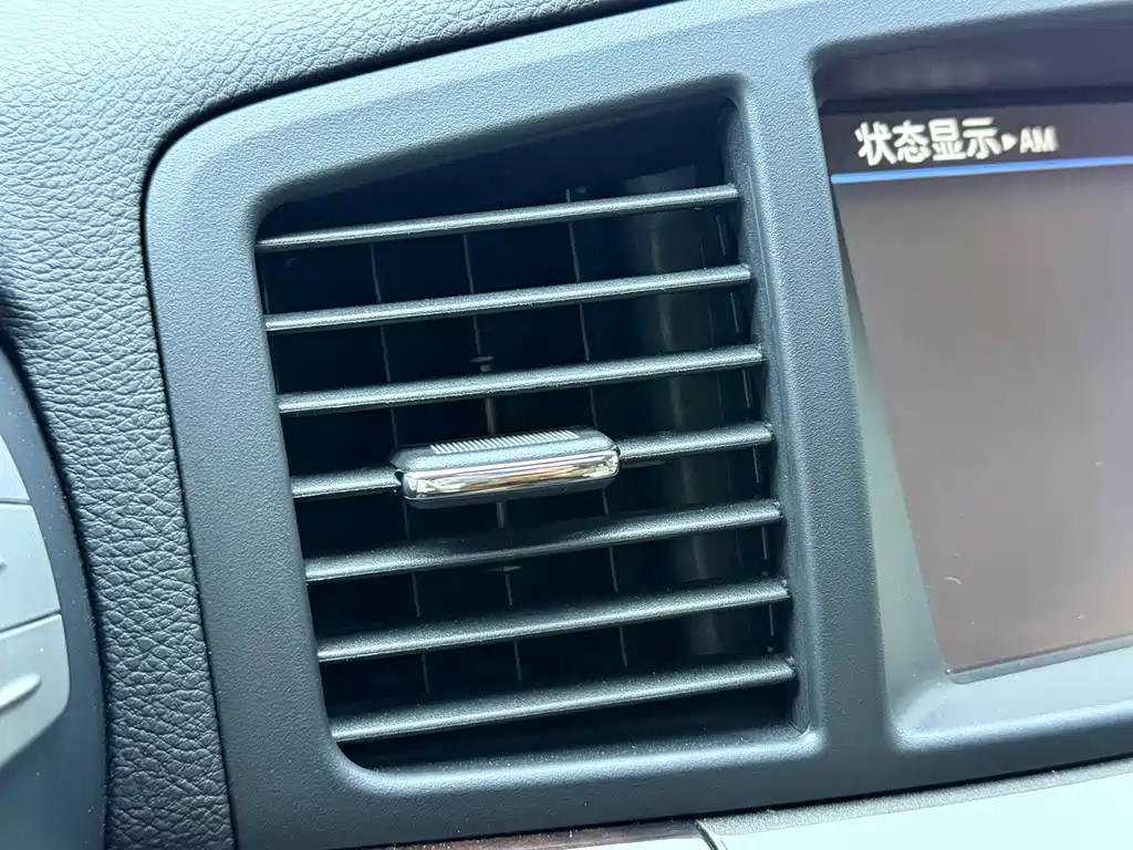 Nissan Quest — фото 29