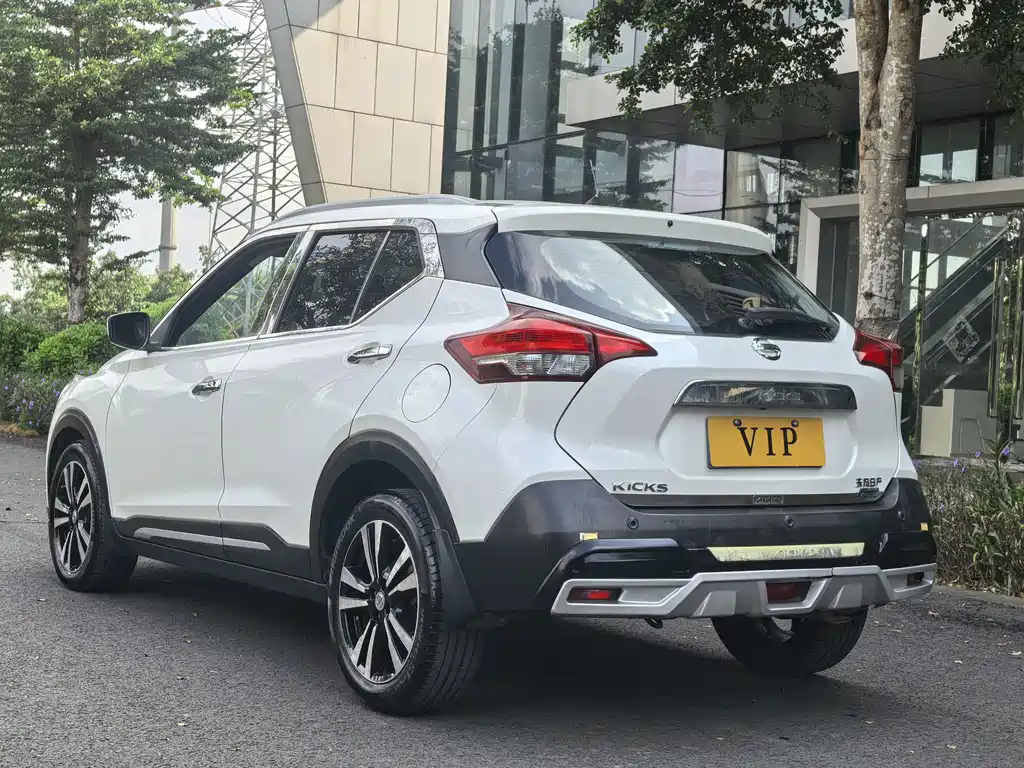 Nissan Kicks — фото 8