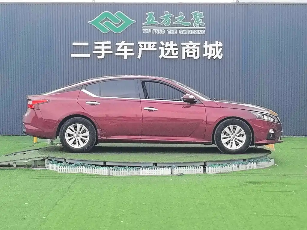 Nissan Teana — фото 7