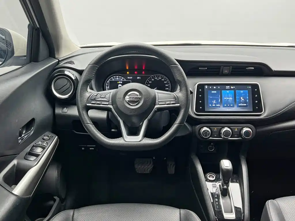 Nissan Kicks — фото 17