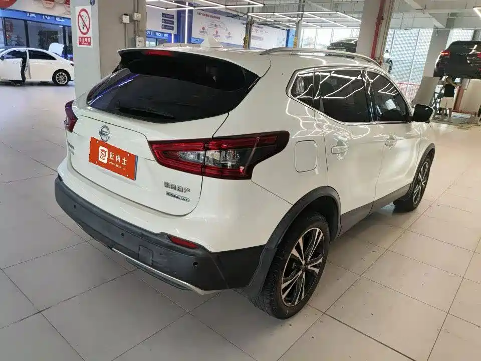 Nissan Qashqai — фото 3
