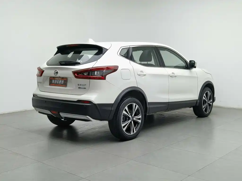 Nissan Qashqai — фото 2