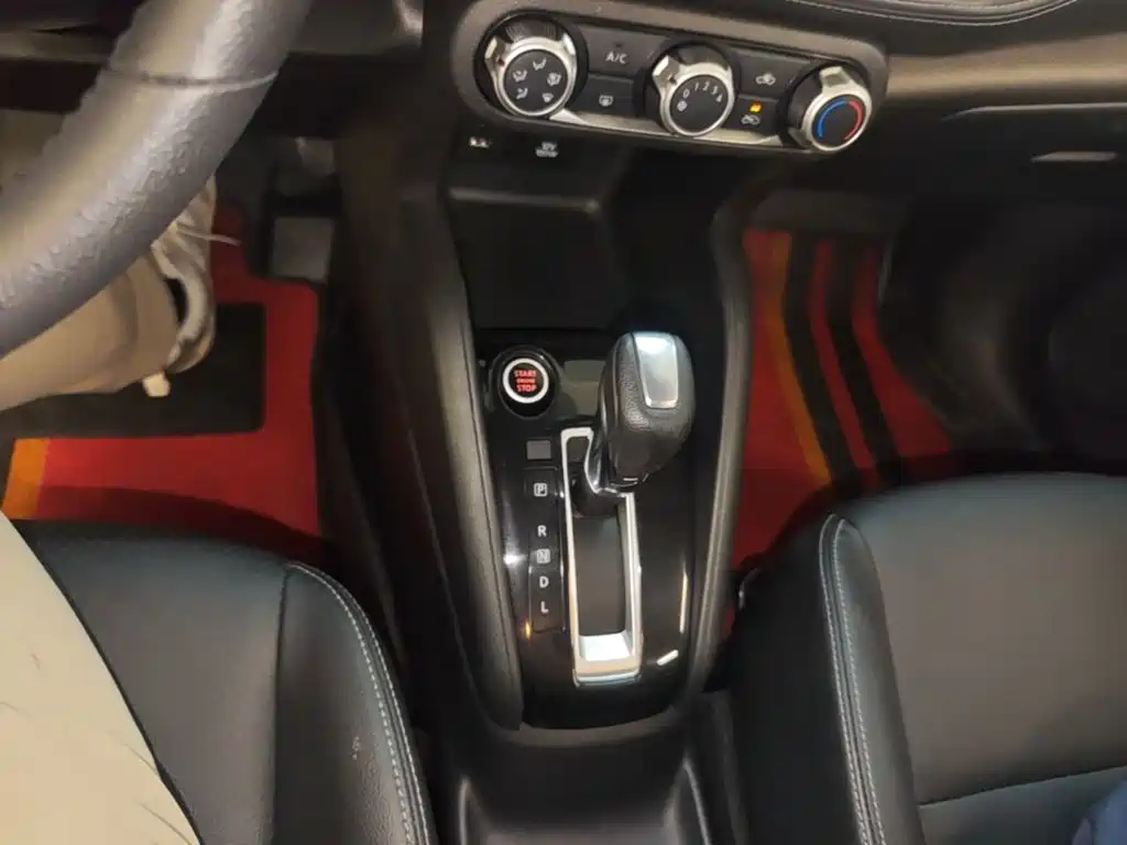 Nissan Kicks — фото 14