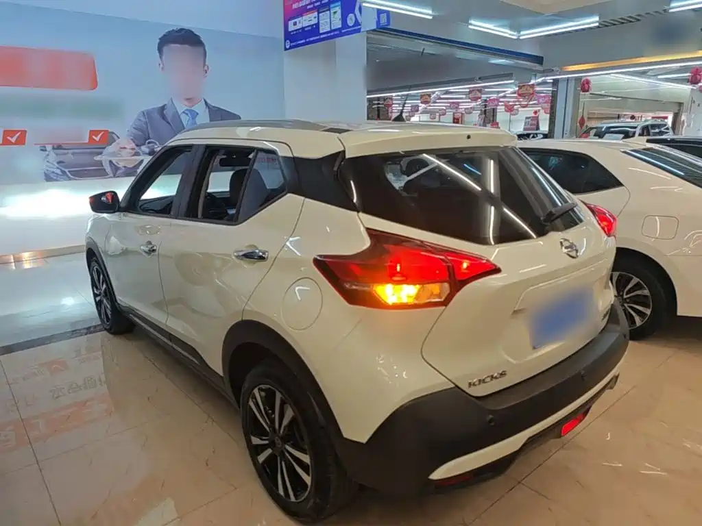Nissan Kicks — фото 5