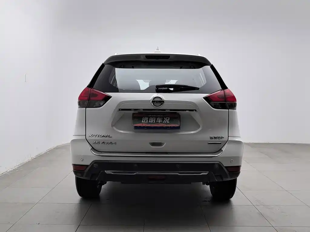 Nissan X-Trail — фото 4