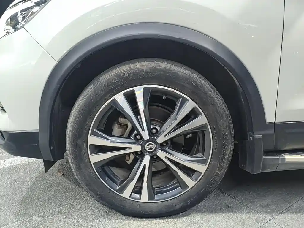 Nissan Qashqai — фото 15