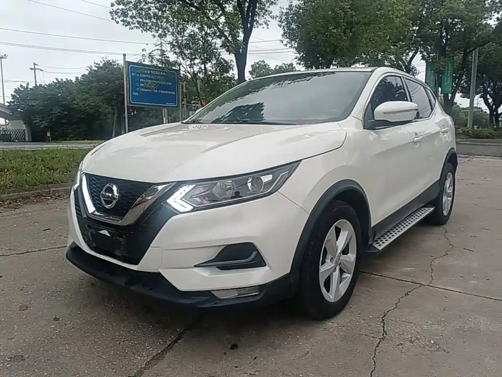 Nissan Qashqai — фото 2