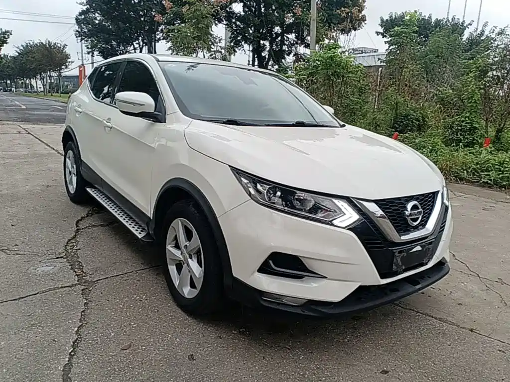 Nissan Qashqai — фото 4
