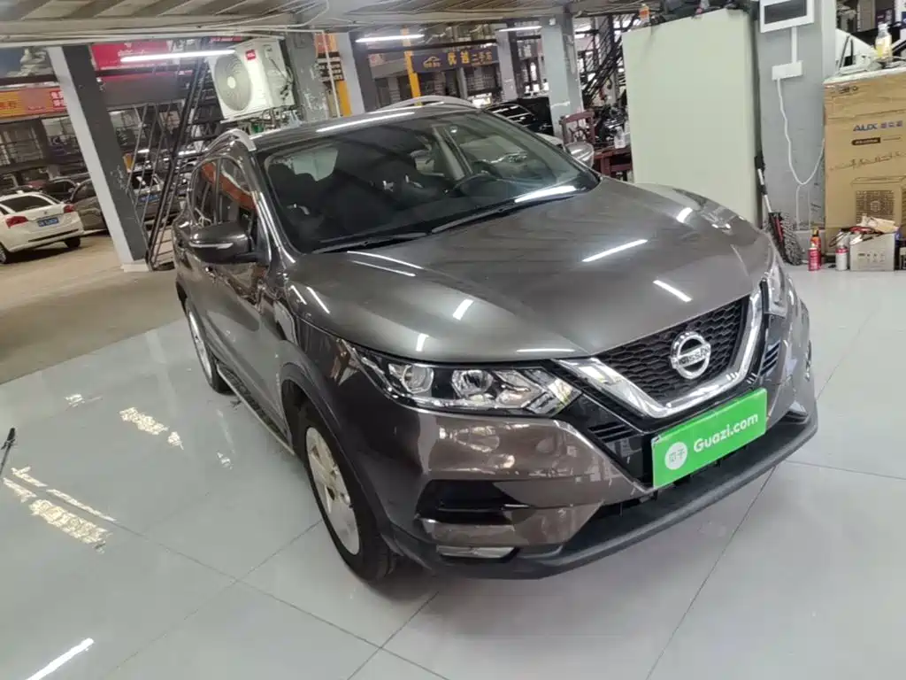 Nissan Qashqai — фото 4