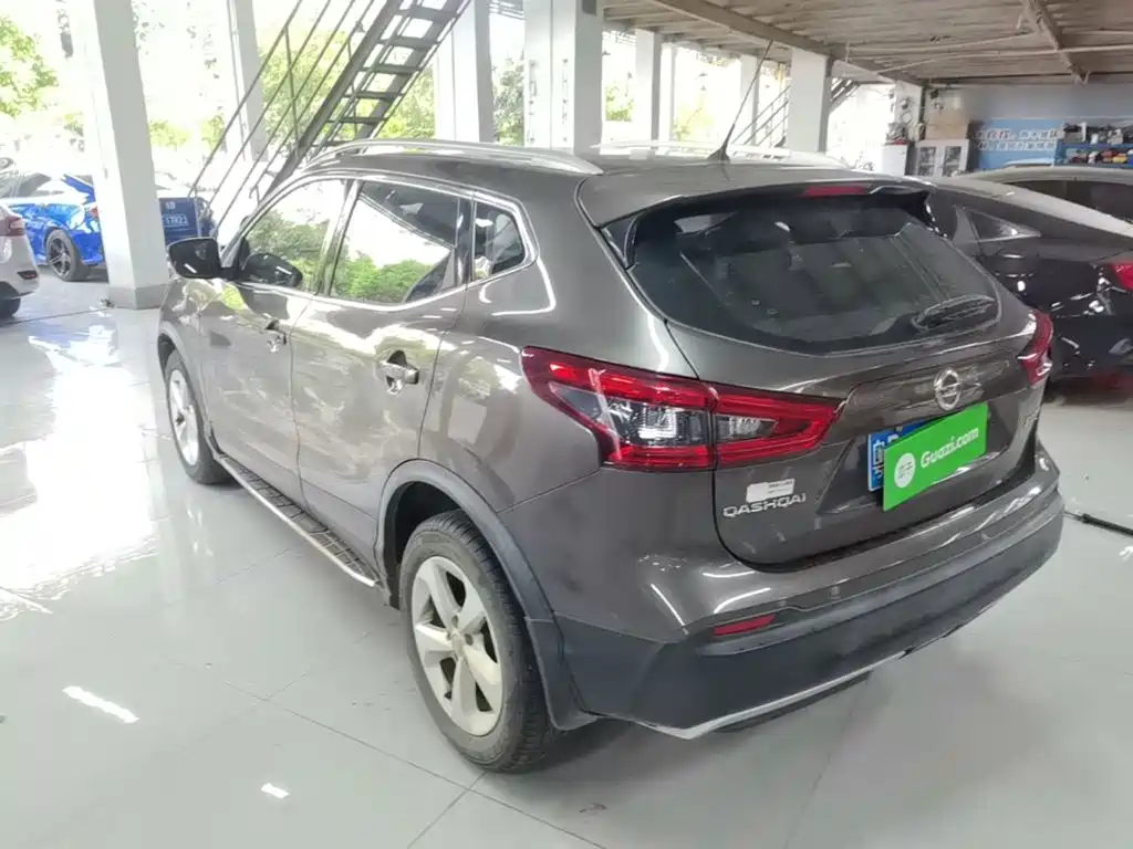 Nissan Qashqai — фото 5