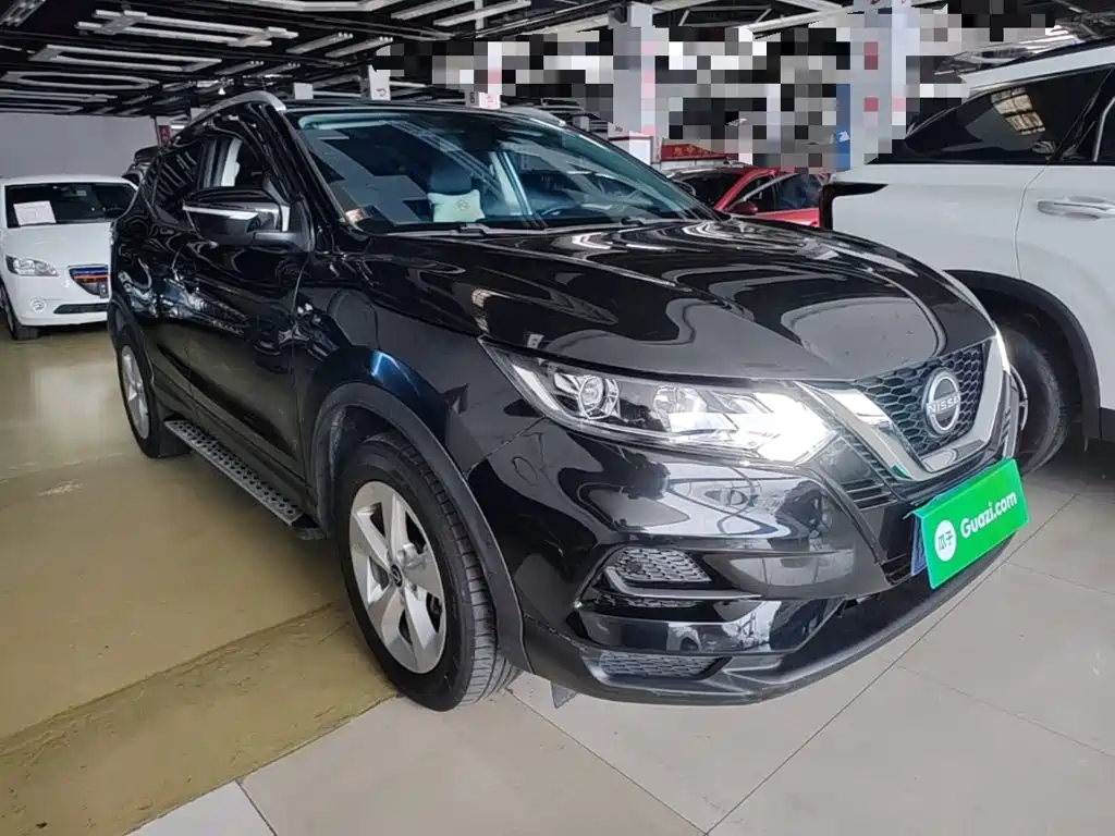 Nissan Qashqai — фото 4