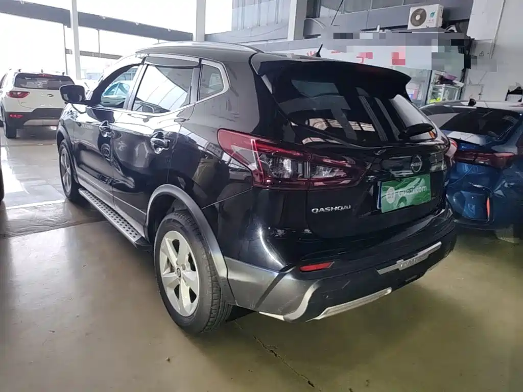 Nissan Qashqai — фото 5