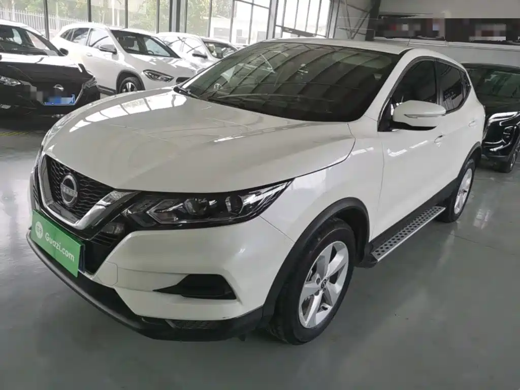 Nissan Qashqai — фото 2