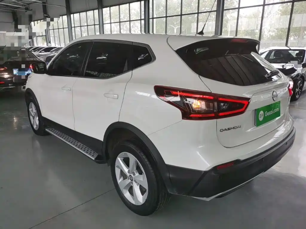 Nissan Qashqai — фото 5
