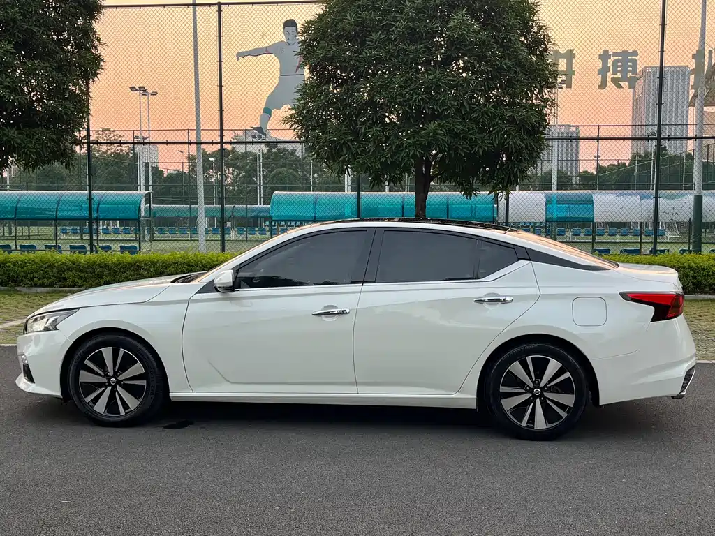 Nissan Teana — фото 4