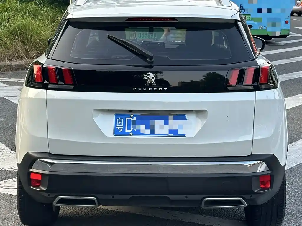 Peugeot 4008 — фото 9