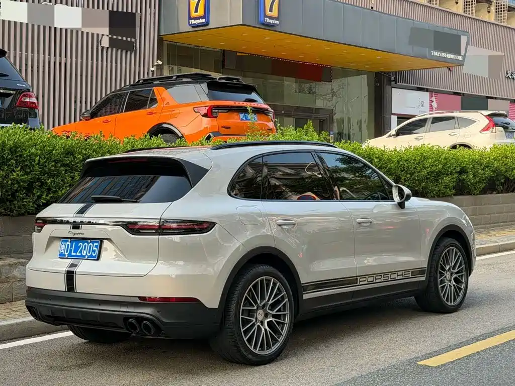 Porsche Cayenne — фото 17