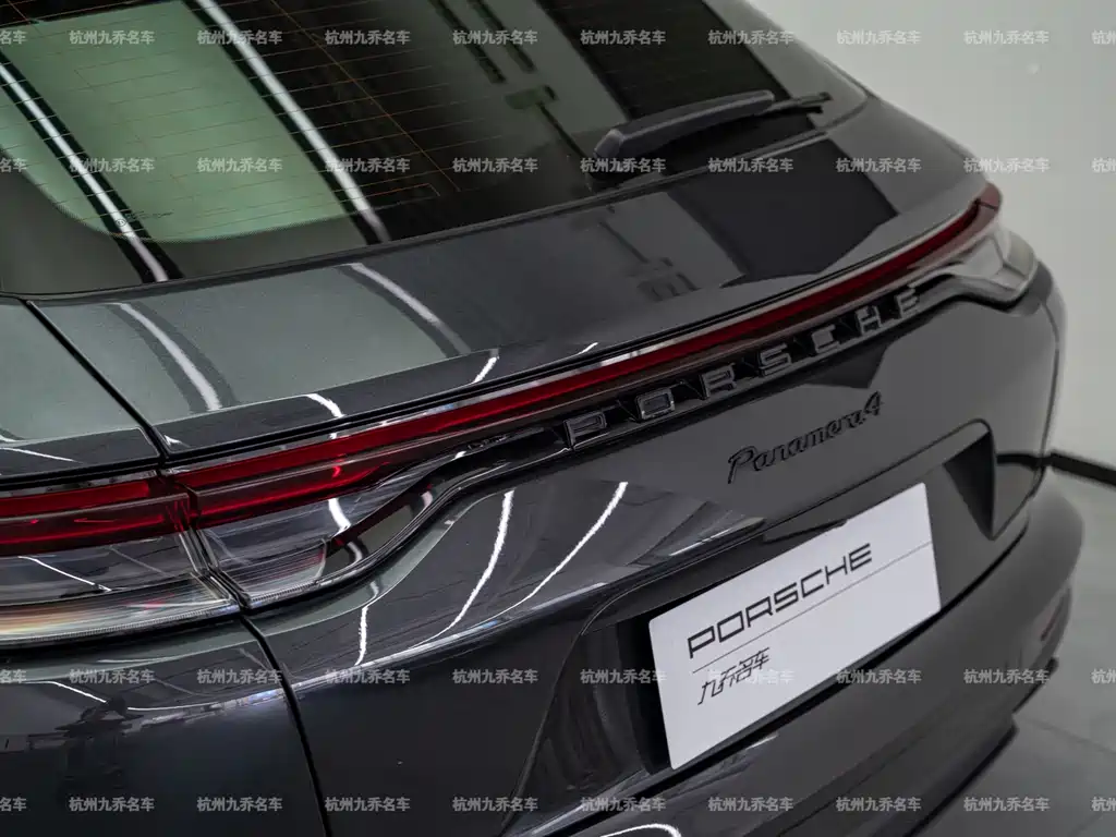 Porsche Panamera — фото 13