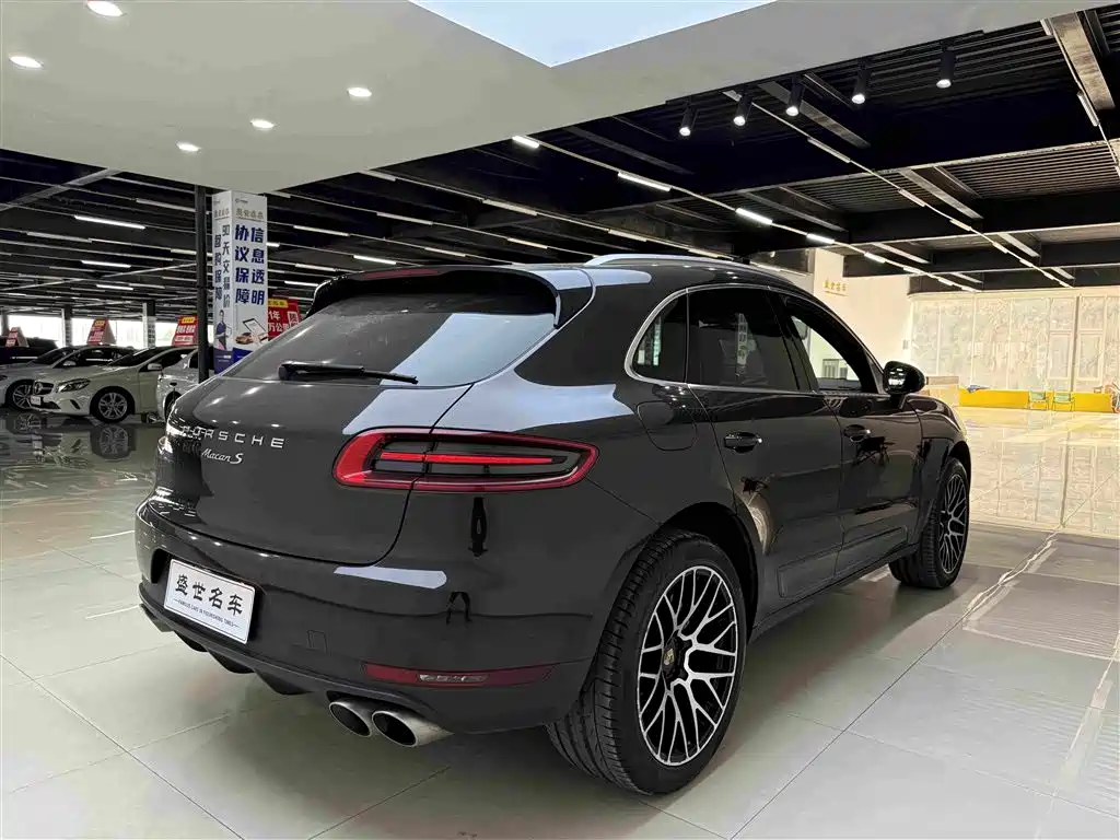 Porsche Macan — фото 9