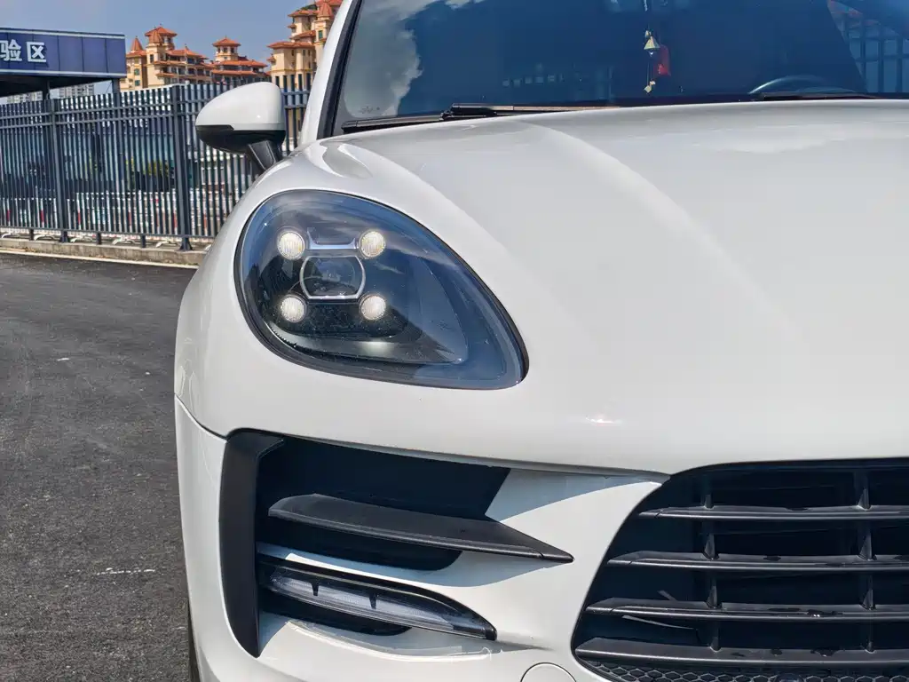 Porsche Macan — фото 4