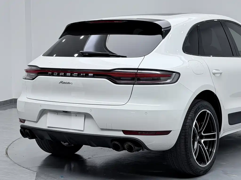 Porsche Macan — фото 13