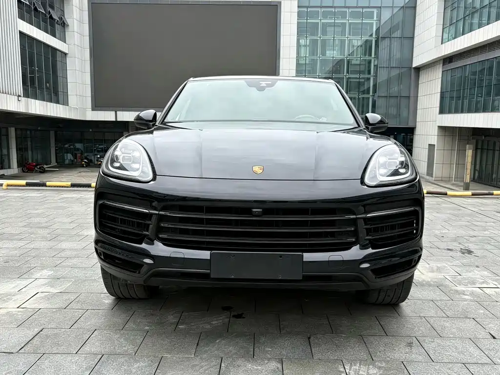 Porsche Cayenne — фото 2