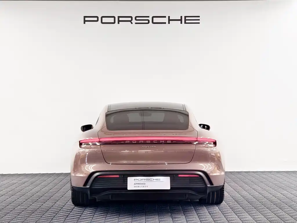 Porsche Taycan — фото 7