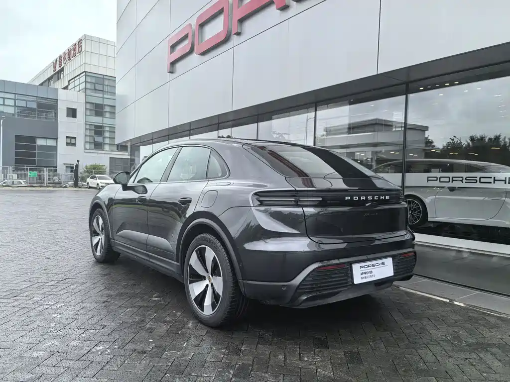 Porsche Macan EV — фото 9