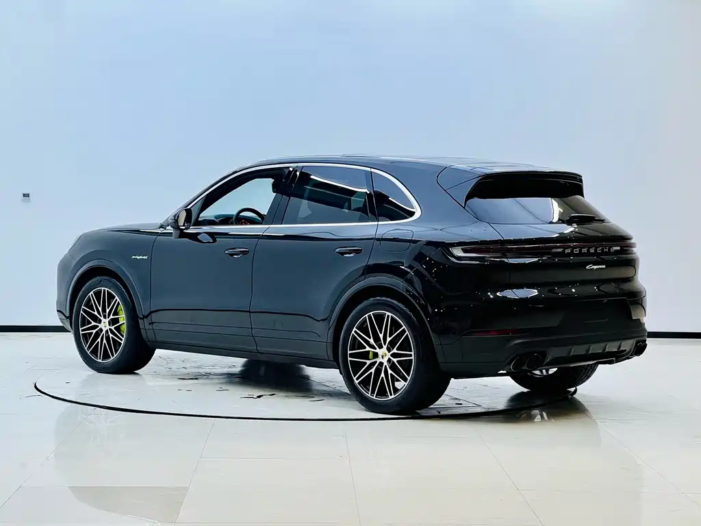 Porsche Cayenne Hybrid — фото 4