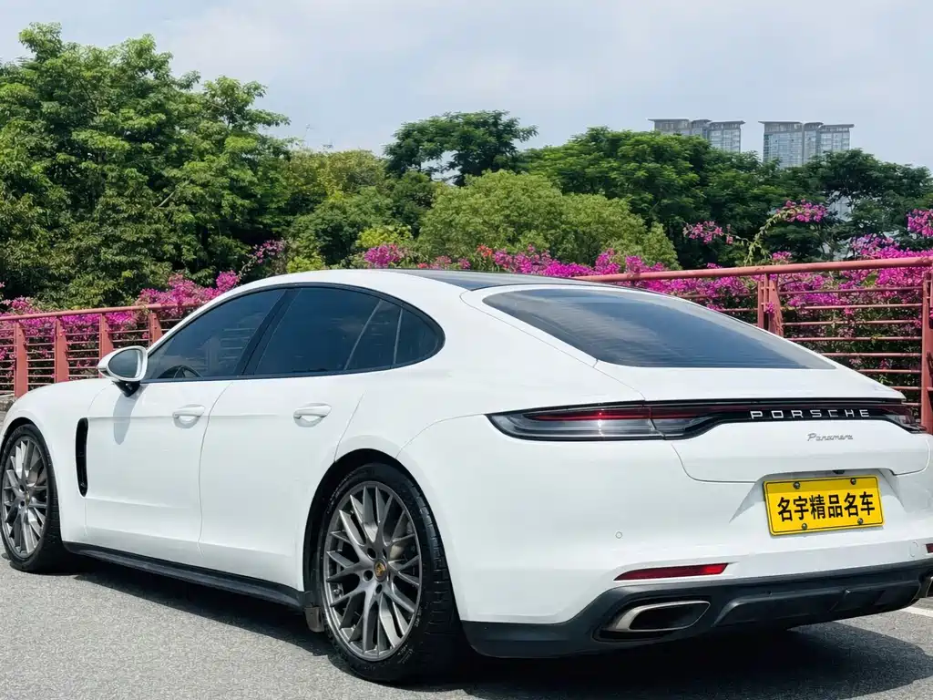 Porsche Panamera — фото 6