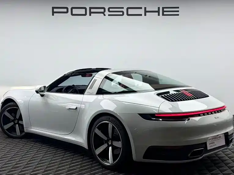 Porsche 911 — фото 5