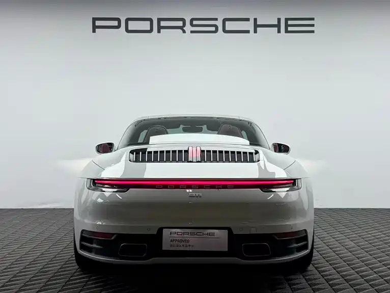 Porsche 911 — фото 6