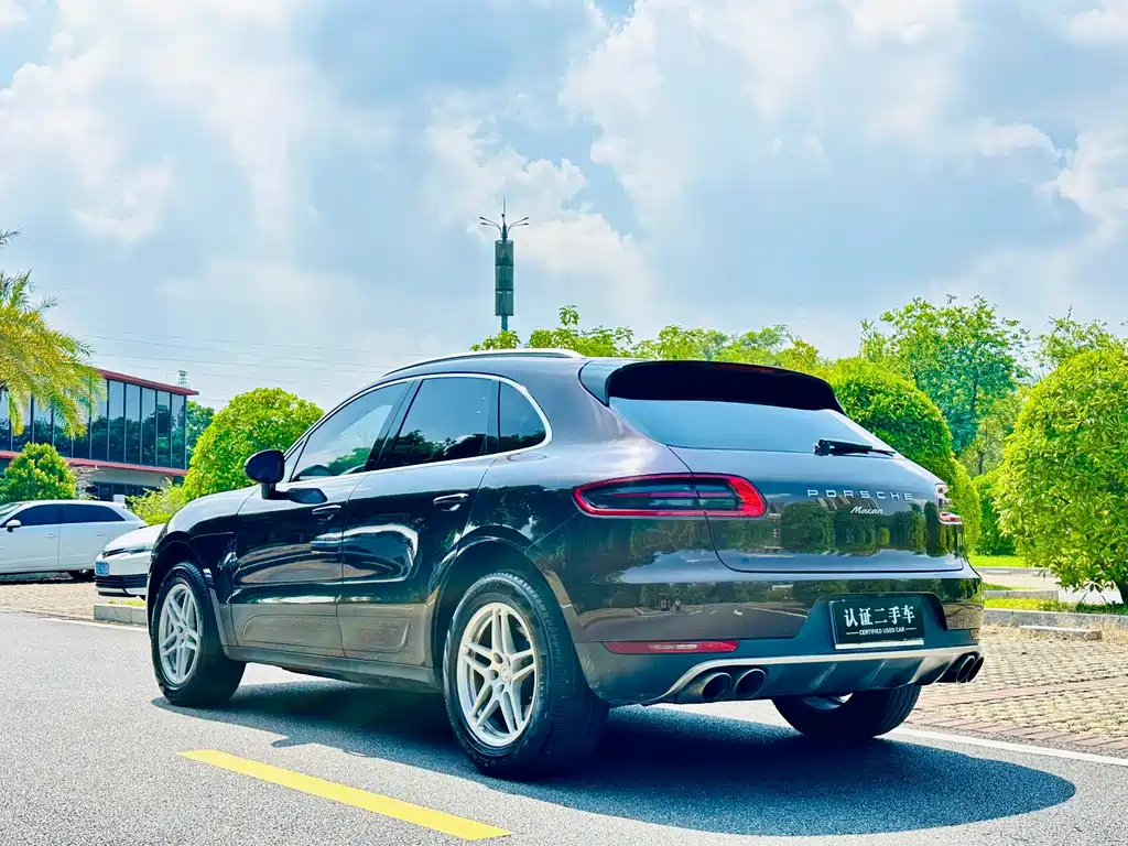 Porsche Macan — фото 8