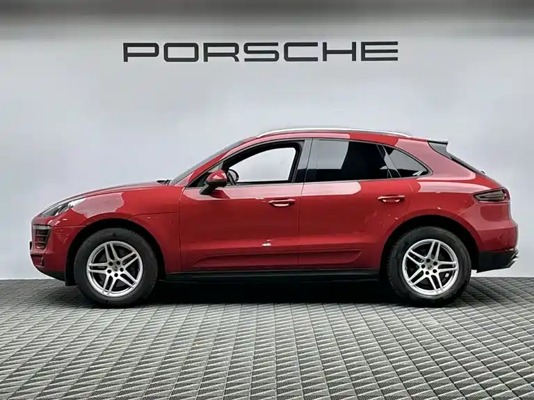 Porsche Macan — фото 5