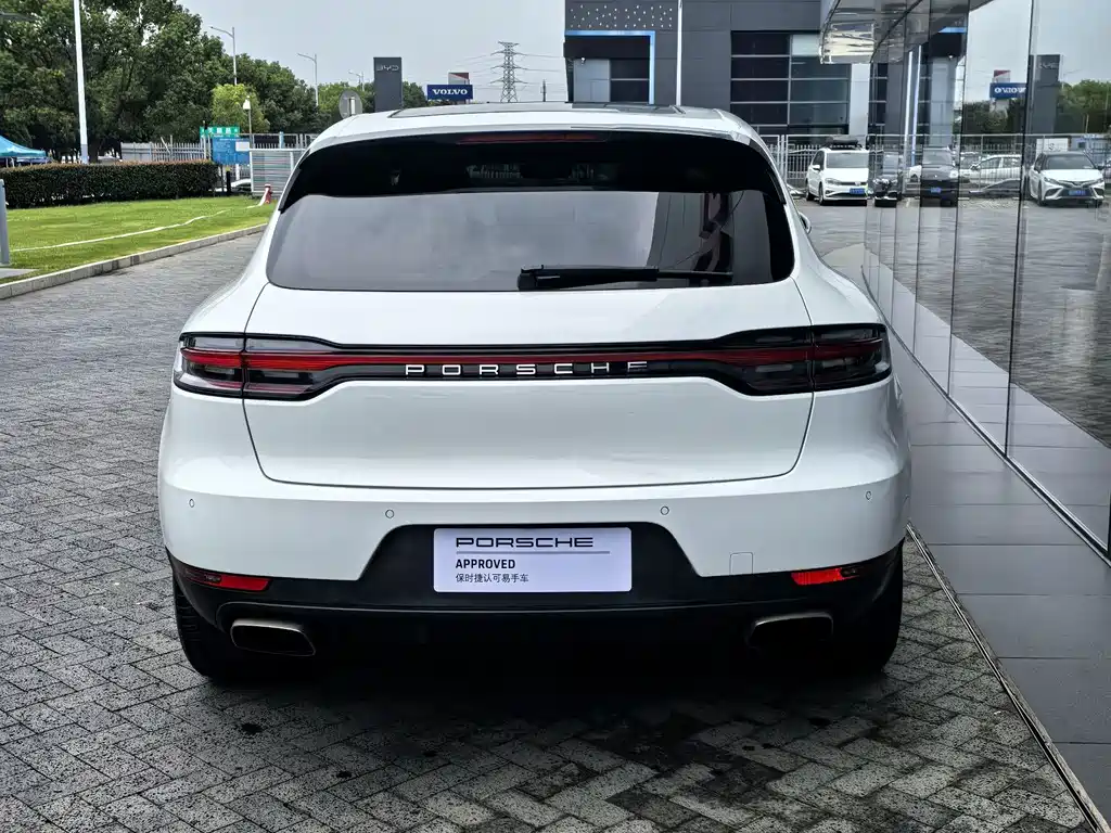 Porsche Macan — фото 10