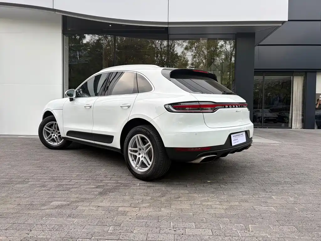 Porsche Macan — фото 5