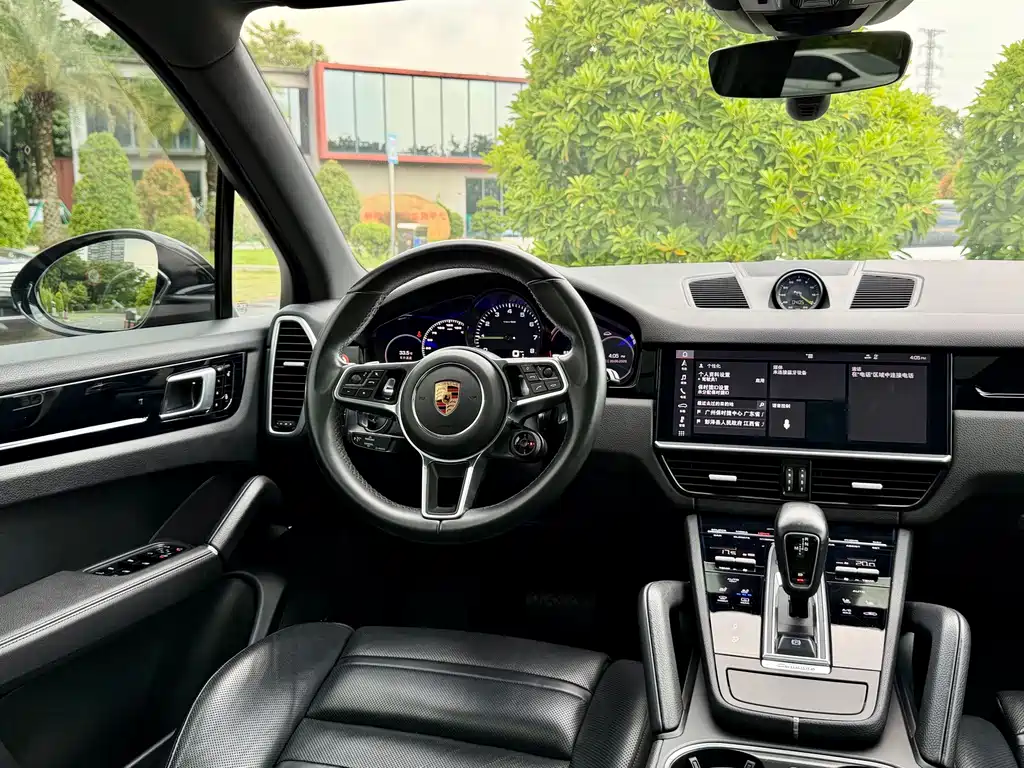 Porsche Cayenne Hybrid — фото 19