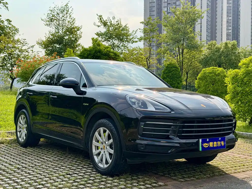 Porsche Cayenne Hybrid — фото 3